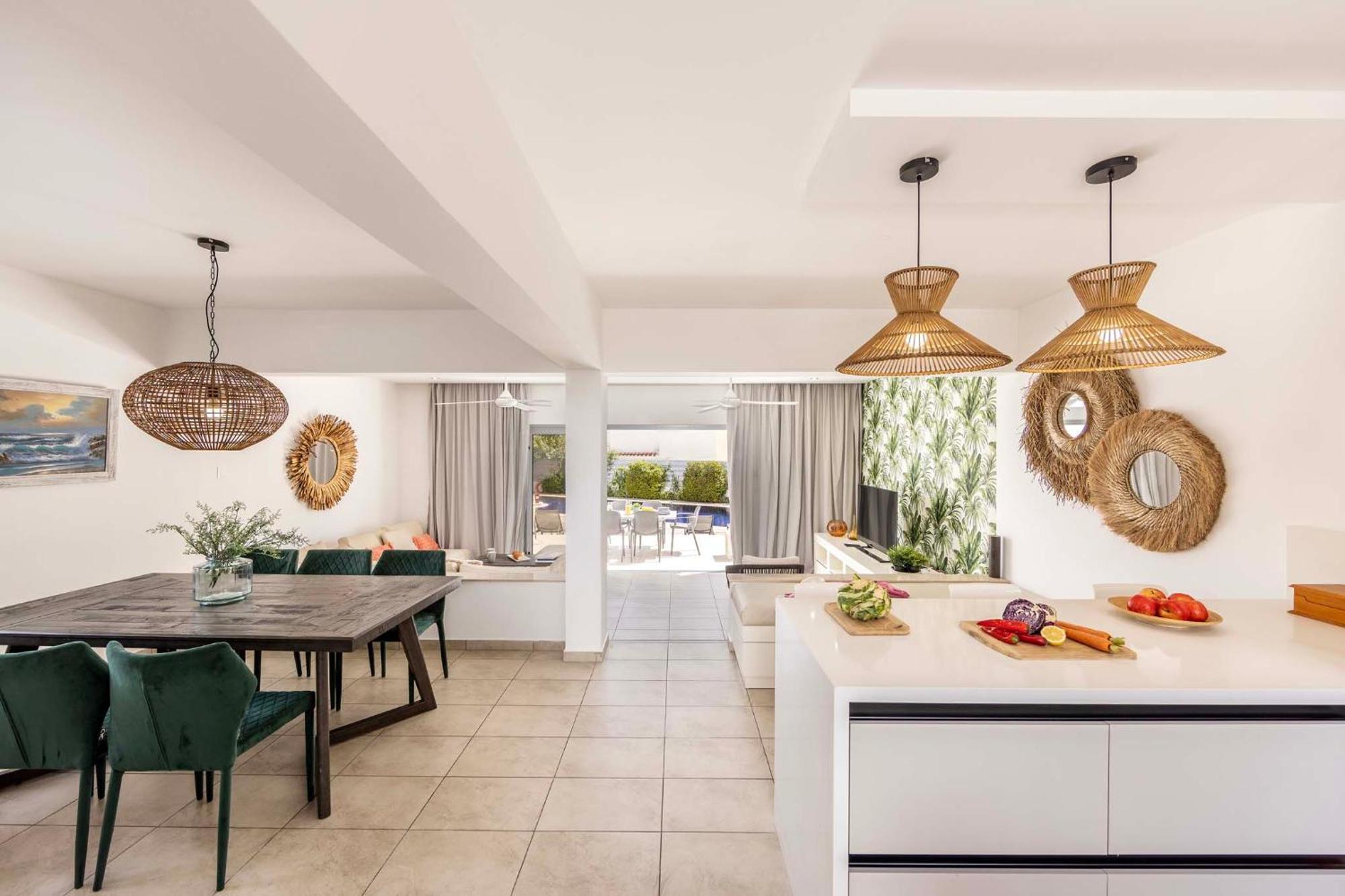 Azure Luxury Pool Villa โปรทาราส ภายนอก รูปภาพ