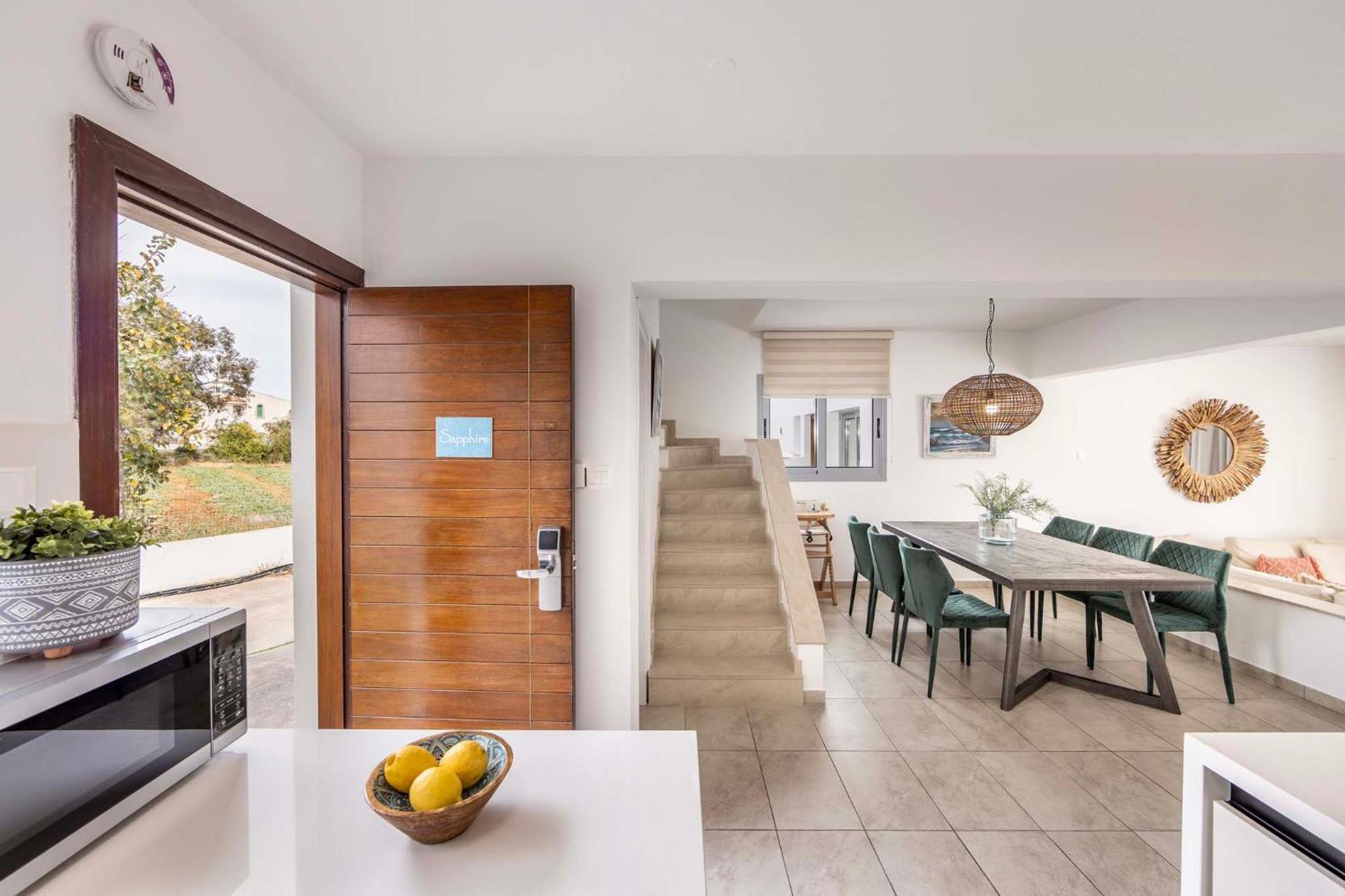 Azure Luxury Pool Villa โปรทาราส ภายนอก รูปภาพ